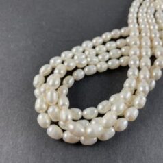Fresh Water Pearl A Quality Oval, Round 6-7 mm Natural