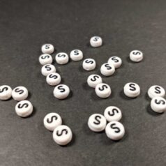 Plastic Beads S Round