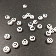 Plastic Beads U Round