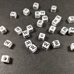 Plastic Beads W