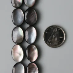 Black mother of Pearl Puff Oval 10x14mm