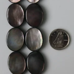 Black mother of Pearl Puff Oval 15x 20mm