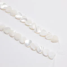 Heart White Shell 10mm