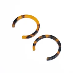 Acrylic Rectangle 30mm no pin White Lepard