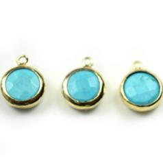 Round Gemstone Pendant in Turquoise, 10mm, plated in Gold