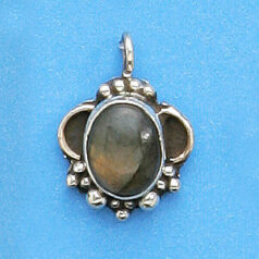 Bali Silver Pendant, 19x14mm with Labradorite Gemstone