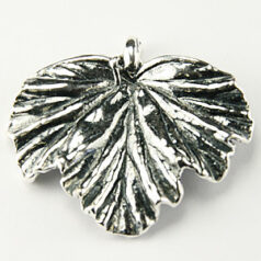 Pendant, B&B Benbassat Pewter 35x40mm Oak Leaf - Antique Silver