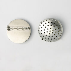Brooch, 26mm Brooch Clip Flat Disc with 4 prongs setting with Perforated beading Disc - Nickel Plated Steel