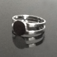 Ring,  9mm Adjustable Finger Ring with 9mm Round Flat Disc - Rhodium Plated Brass