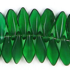 Beads, Glass Beads, 15x6mm Dagger Drop, EMERALD