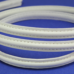 Regaliz - Licorice Oval Leather, 10x5mm, Stitched - White