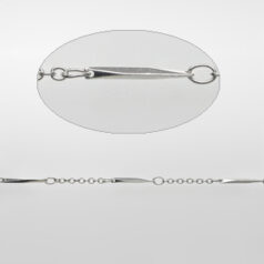 Chain, Silver plated brass, 2x1.3mm (LengthxWidth) loops with 12x1mm twist bar