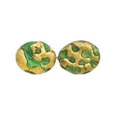 Bead, Japanese Sassoon Lampwork Glass, 12x10mm Emerald Color Flat Oval bead with Goldfoil Drizzle (Hole Size 1.7mm)