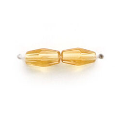 8x4mm Faceted Oval (hole size: 1mm) ,  Light Topaz