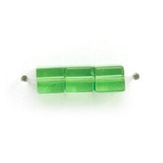 4x4mm Firepolish Cubes (hole size:0.75mm) - Light Emerald