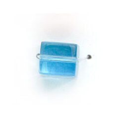 8x8mm Firepolish Cubes (hole size:1.2mm) - Aqua AB