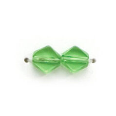 6x6mm Flat Diamond (thickness:2.25mm/holesize:0.9mm) - Light Emerald